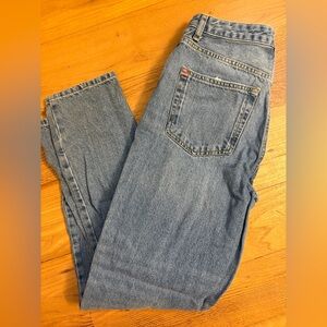 BDG Mom Hi-Rise Jeans Urban Outfitters